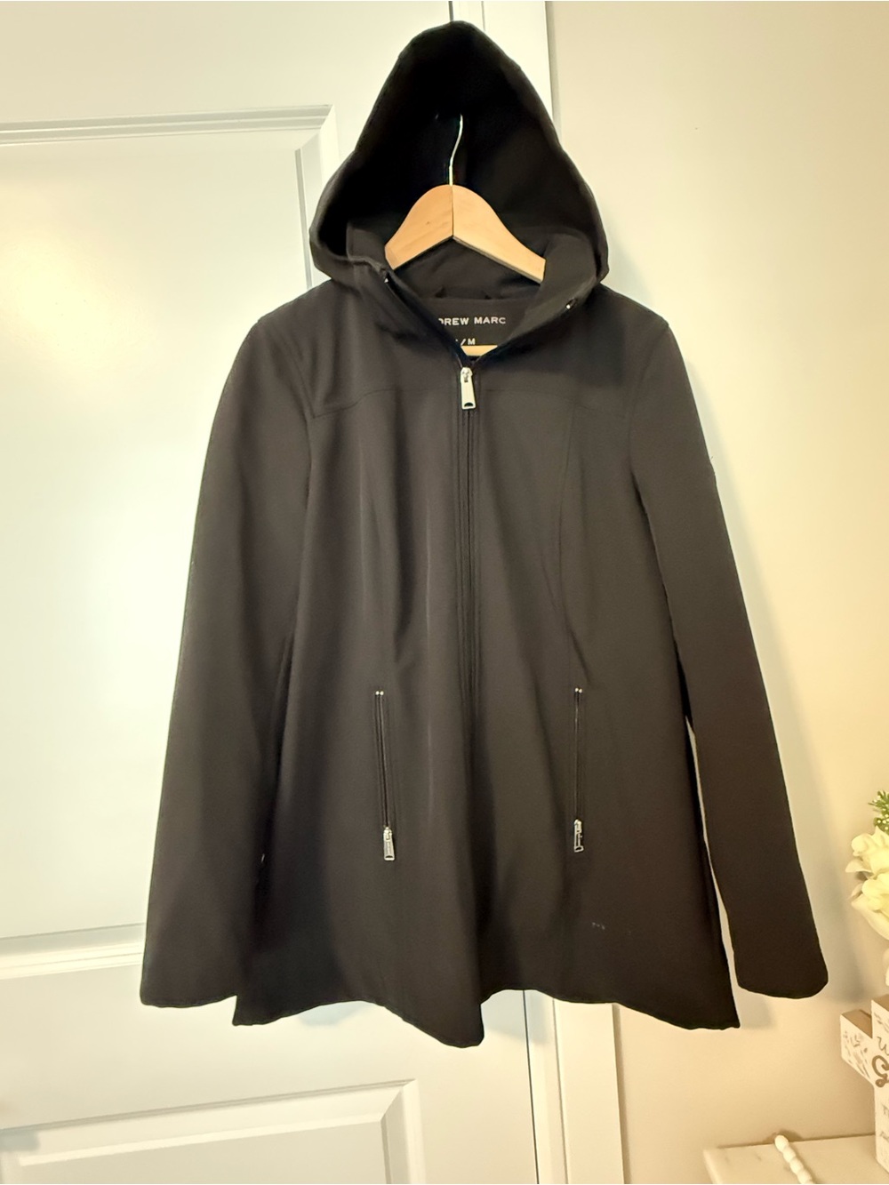 Andrew Marc by Marc Jacobs Hooded Black Lightweight Zip Jacket size Medium